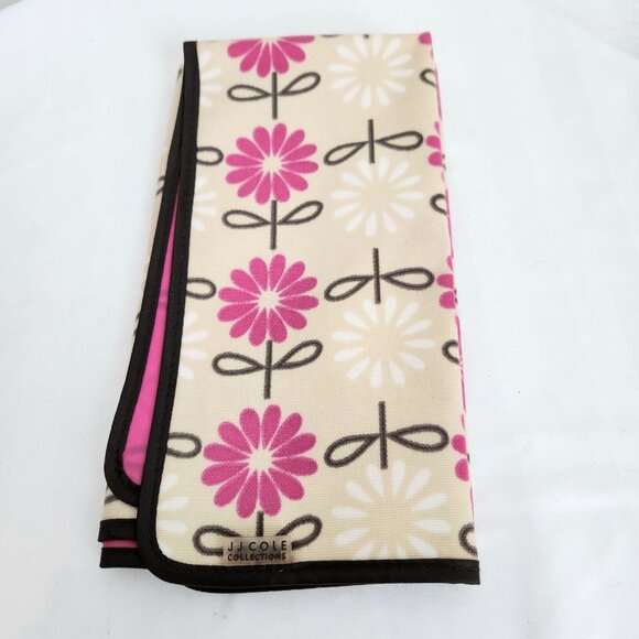 JJ Cole Collection Baby Changing Kit Pink Flowers Floral Pod Portable Bag Pad - Picture 6 of 16